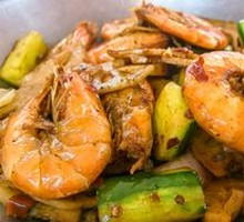 Spicy Stir-Fried Prawns in Dry Pot