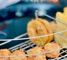 Fried dough snack