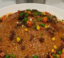 Fried Rice Noodles with Beef