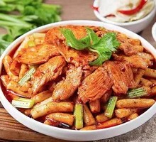 Xinjiang Chicken with Rice Noodles