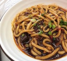 Beef Shank Stewed with Potato Noodles