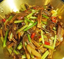 Spicy Wild Mushroom Hot Pot