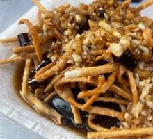 Sesame Egg Noodle with Century Egg