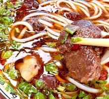 Beef and Beef tendon with thin rice noodles