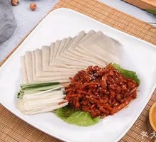 Beijing-style Shredded Pork in Soy Sauce