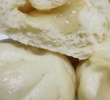 White Sugar Bun