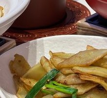Huangpi Preserved Pork with Tofu Noodles