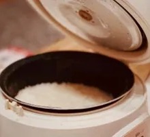 Small Pot Steamed Rice