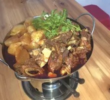 Radish and Beef Bone Hot Pot