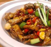 Finger Claws Braised with Bullfrog