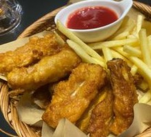 Garlic Fried Pork Ribs with Fries
