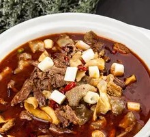 Gongan Beef Three Fresh Hot Pot
