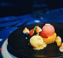 Italian Panna Cotta with Seasonal Fruits