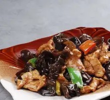 Wood Ear Mushroom Stir-Fry with Pork over Rice