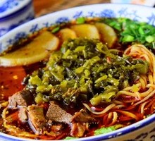 Old Jar Sichuan-style Pickled Cabbage Beef Noodle Soup