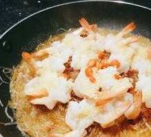 Dancing Shrimp with Rice Noodles