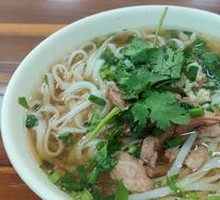 Original Soup with Shredded Pork Noodles