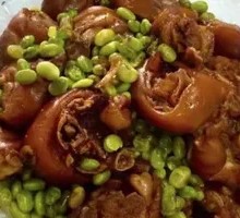 Braised Pig Trotter with Edamame