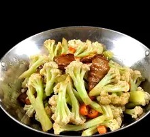 Stir-Fried Organic Cauliflower with Pork