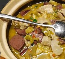 Sour Cabbage Braised Pig Blood and Intestines