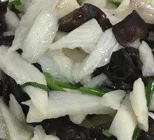Bamboo Shoot and Black Fungus Stir-fry