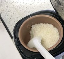 Small Pot Steamed Rice