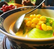 Fruit and Lily Soup with Mustard Greens