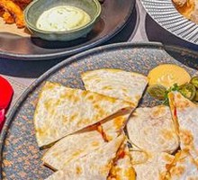 Chicken Cheese Flatbread