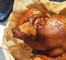 Braised Pork Trotters in Old Sauce