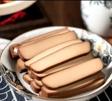 Spiced Egg Sheet Salad