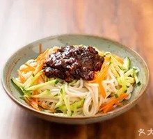 Northeastern Fried Sauce Noodles