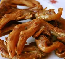 Spicy Fresh-Soaked Braised Duck Feet