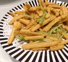 Dry-Fried Lotus Root Slices