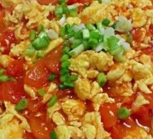 Tomato and Egg Stir-Fry