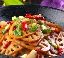 Spicy Pot-Braised Lotus Root Slices
