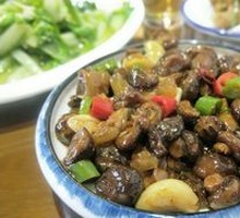 Beef Tendon with Mushrooms
