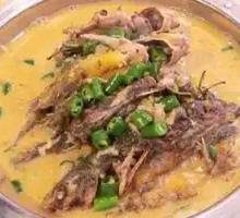 Yellow Catfish Rice Soup
