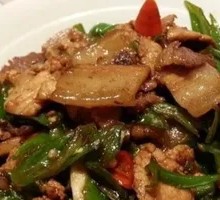 Zhangshu Port Pepper Stir-Fried with Black Pork