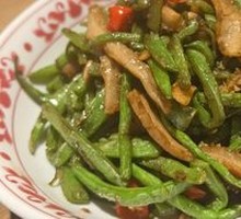 Stir-Fried String Beans with Beef Tripe