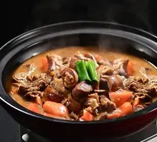 Braised Lamb with Skin in Yellow Sauce