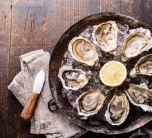 Steamed Large Oysters
