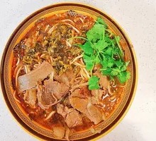 Old Jar Sichuan-style Beef Noodles