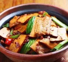 Fried Pork with Tofu Skin Rice Bowl