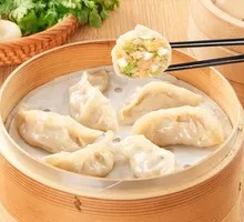 Coriander Water Chestnut Steamed Dumplings