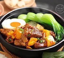 Beef Shank and Potato Claypot Rice