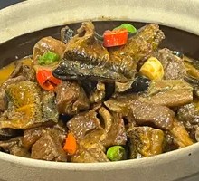 A Wei's Charcoal-Grilled Beef Brisket and Eel Stew