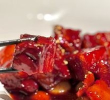 Osmanthus Amber Braised Pork