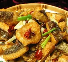 Signature Flavor Steamed Fish with Glutinous Rice Balls