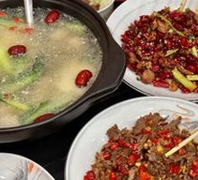 Stir-Fried Beef with Yellow Onion