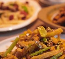 Dry-Fried Lotus Root Strips